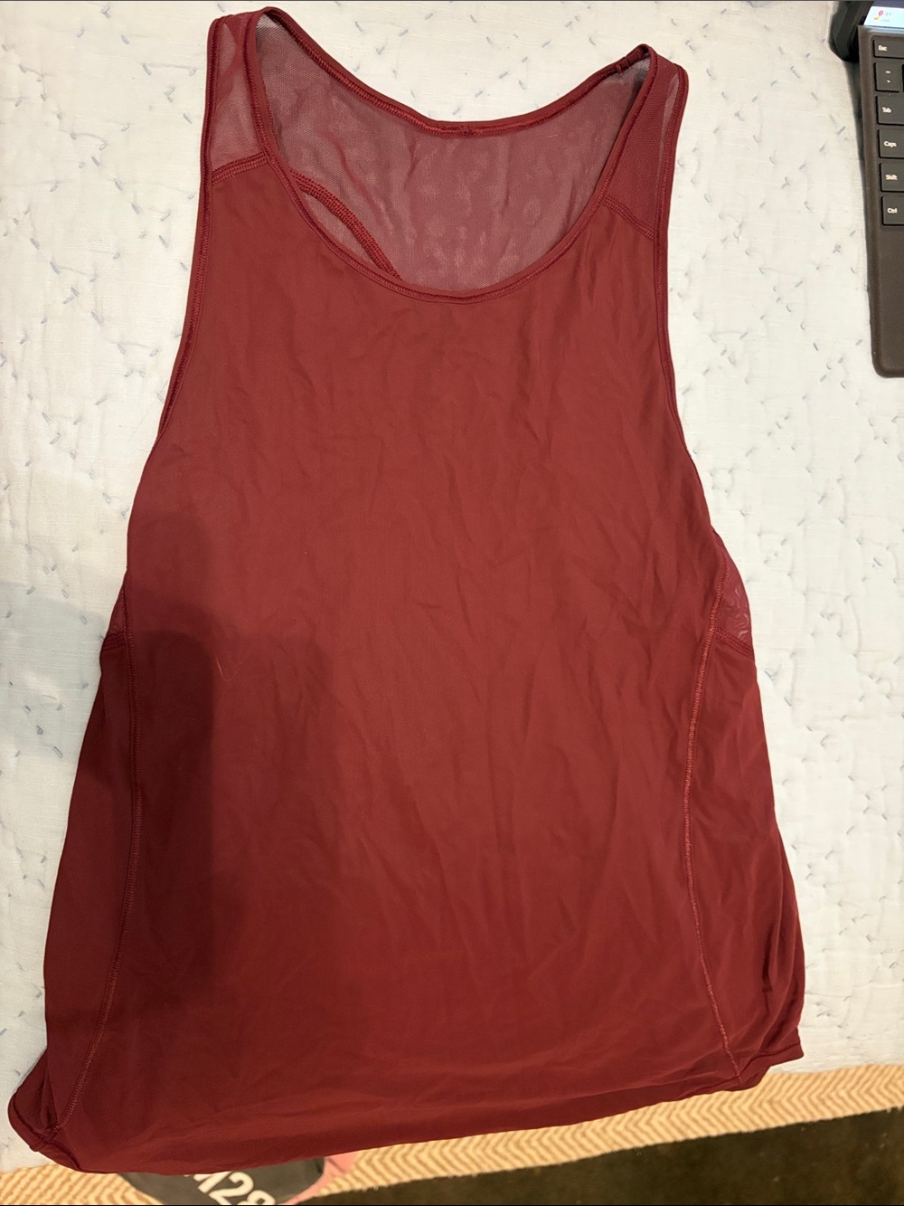 Women’s Sleeveless Performance Tank Top - Burgundy